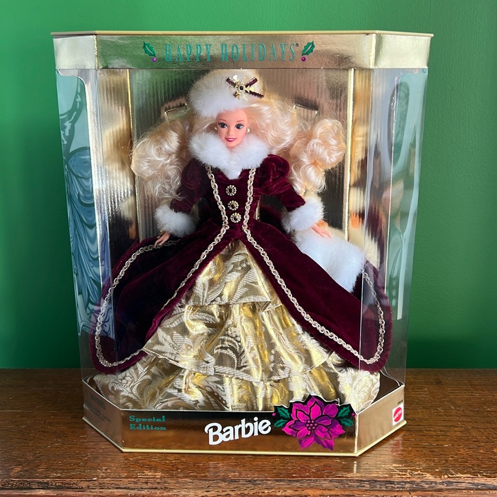 1996 Happy Holiday Barbie, NIB